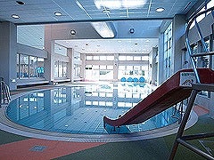 涼を求めてプールへgo 手軽に楽しめる穴場の公共プール リビング田園都市web