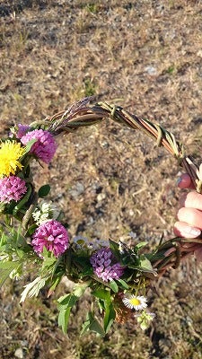 世界に一つだけのリースを作りに さあ公園へ出かけよう リビング横浜web