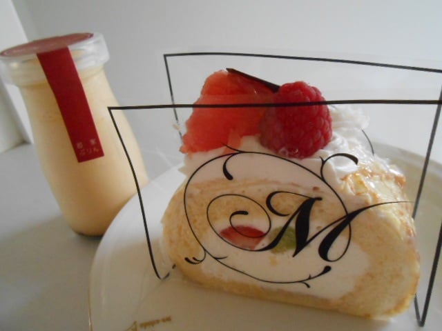 ふんわり軽い 御影のロールケーキ専門店 みかげ山手ロール リビング兵庫web ふんわり軽い 御影のロールケーキ専門店 みかげ山手ロール リビング兵庫web