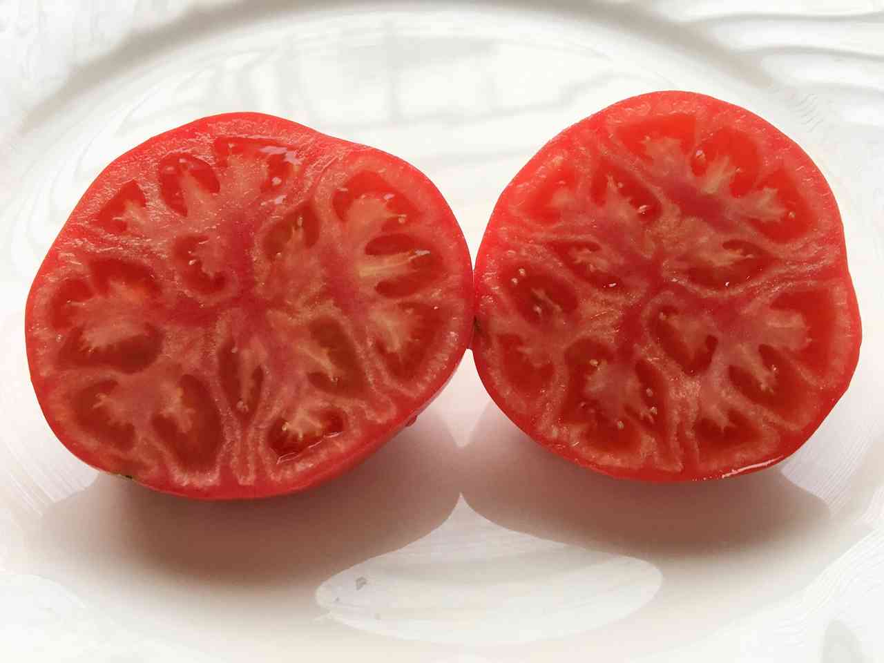ぶらぶらサタデーの 究極の霜降りフルーツトマト が 守谷の小菅農園直売所で買える リビングかしわweb