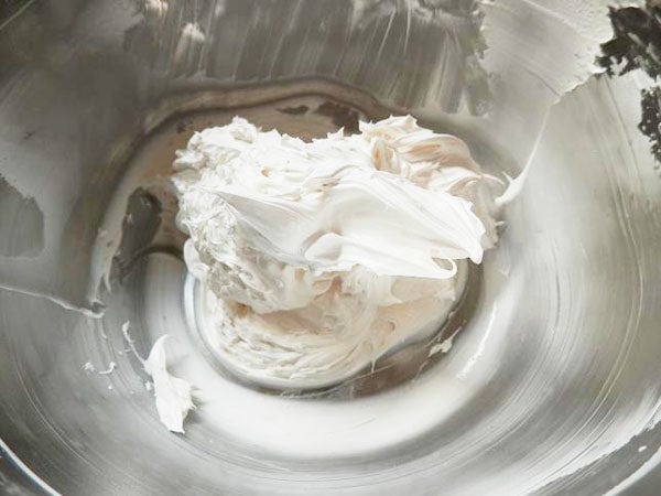 コーヒー用ミルクパウダーでホイップクリームができる リビングメイト 料理 140 わんたるママは午前3時にこっそり起きて リビングメイト リビングくらしナビ