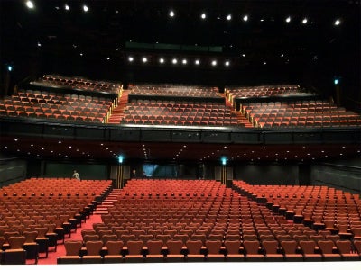 新劇場に興味津々 10月16日 日 オープン 名古屋四季劇場 に潜入 リビング名古屋web