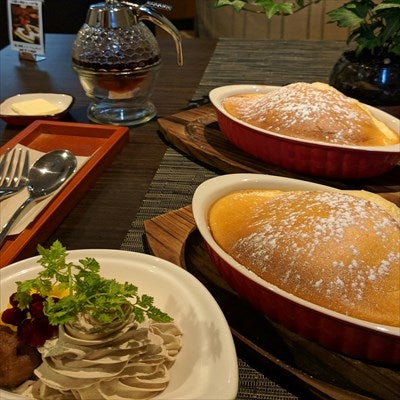 窯出しスフレパンケーキがふわっと熱々 和泉 Fukumusubi リビング大阪web