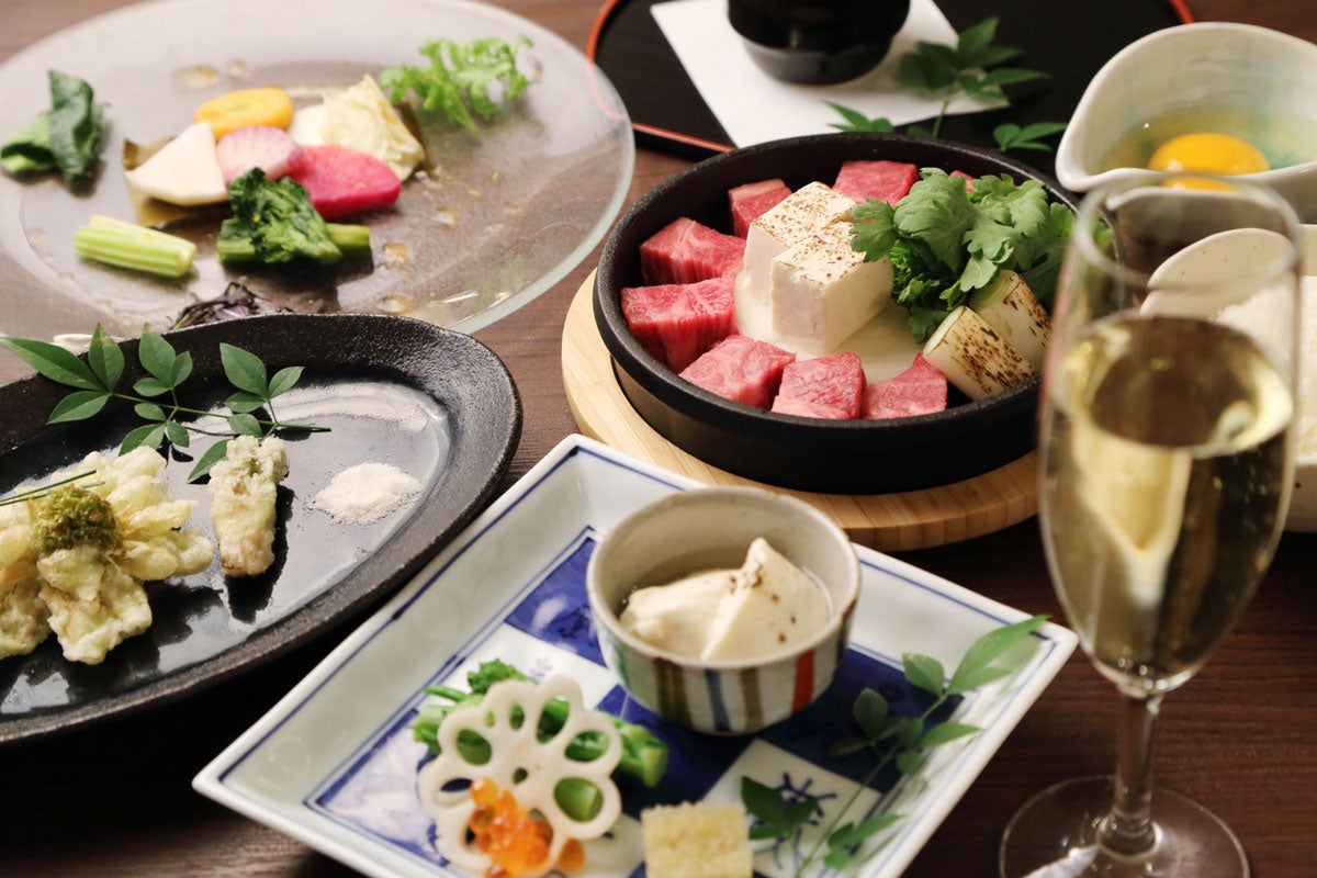 人気はトマト牛なべ 和食に 洋 のアクセントを効かせたビストロ割烹 リビング東京web