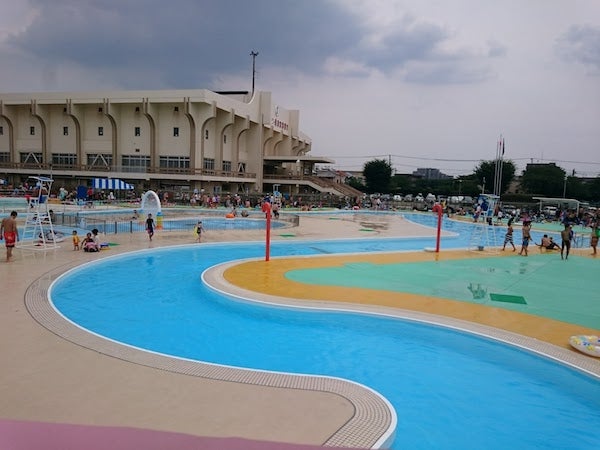 夏到来 待ちに待ったプールがオープン 船橋市運動公園プール リビング千葉web