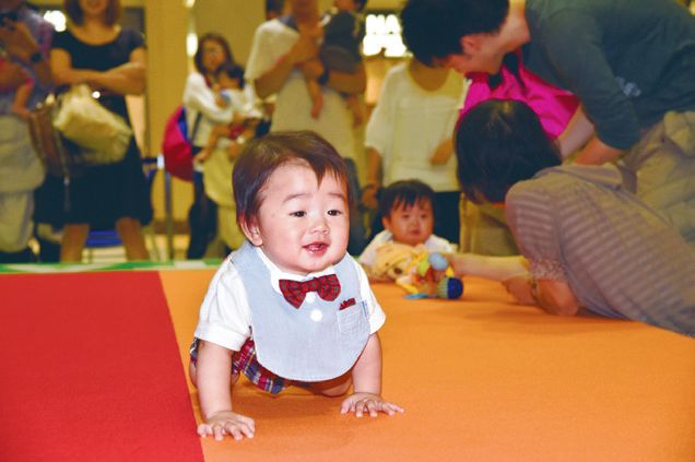 ハウスクエア横浜で 赤ちゃんハイハイ カタカタ競争 当日参加者募集 リビング田園都市web