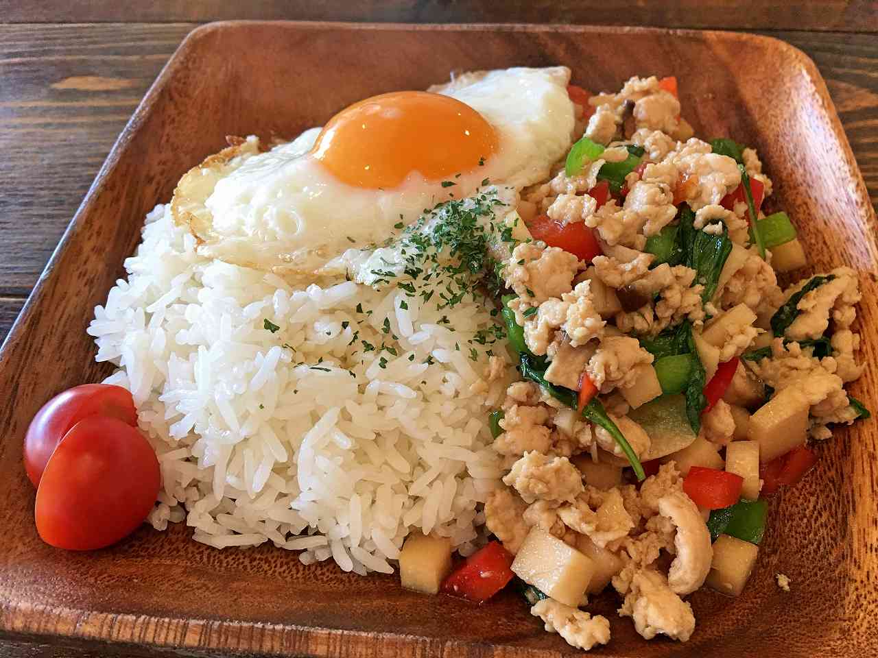 守谷のおしゃれな「コップンカフェ」で、タイ料理ガパオライスとコーヒーを | リビングかしわWeb