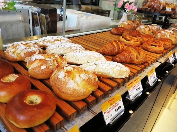 アトリエ 辻 東京 のパンは学生たちの汗と涙と笑顔の味わい リビング多摩web