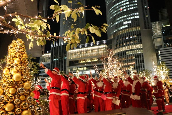 名駅にサンタ0人が現れた 大名古屋ビルヂング クリスマスイルミネーション点灯で リビング名古屋web