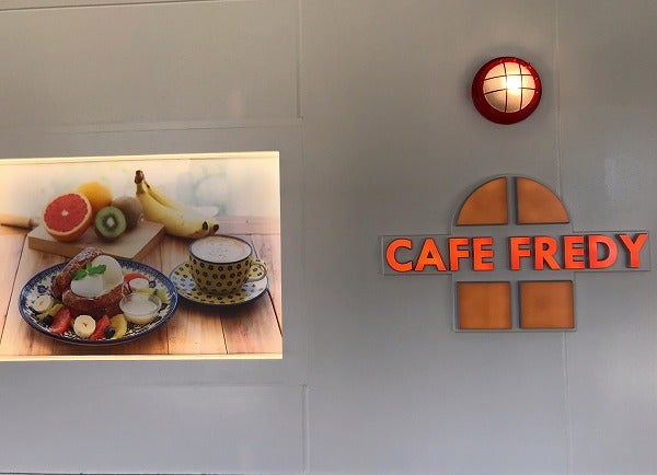 センター北に新登場の人気店cafe Fredy 今ならクリスマス限定メニューも リビング田園都市web