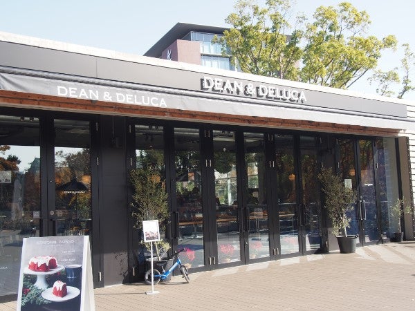 北区 ベーカリーカフェにリニューアル 名城公園 Dean Deluca はパンが全品 オフ リビング名古屋web