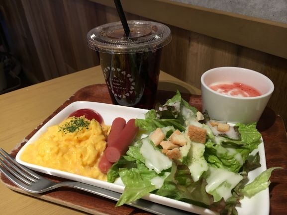 アンティーク のパン食べ放題モーニング ワンコインでおなかいっぱい リビング名古屋web