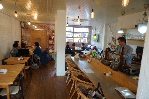 コーヒーが美味しい 地元のおしゃれカフェ 茨木 カフェ ワンシーン リビング北摂web
