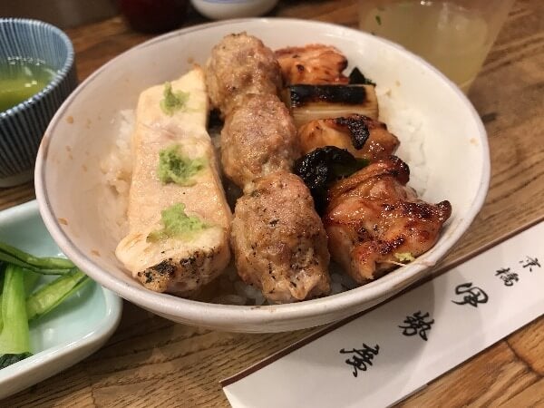京橋 やきとりの老舗 伊勢廣 本店でランチ丼を1050円で食べるには リビング東京web