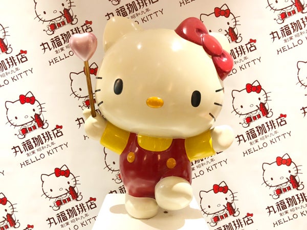 キティちゃん45周年「ハローキティカフェ」初日に行ってきました