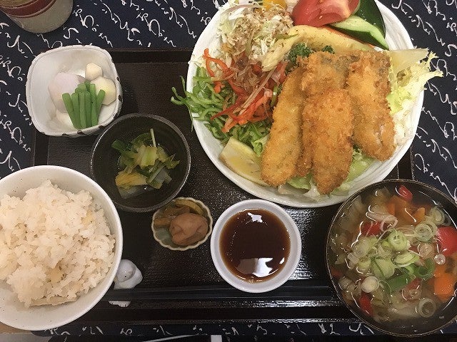 山盛り野菜のアジフライ定食に大満足 おふくわけ 三鷹 リビングむさしのweb