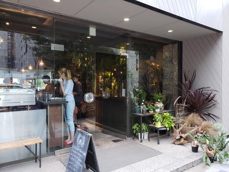 ニューヨーカー気分でテラス席へ 大阪 北浜のカフェ ブルックリン リビング大阪web