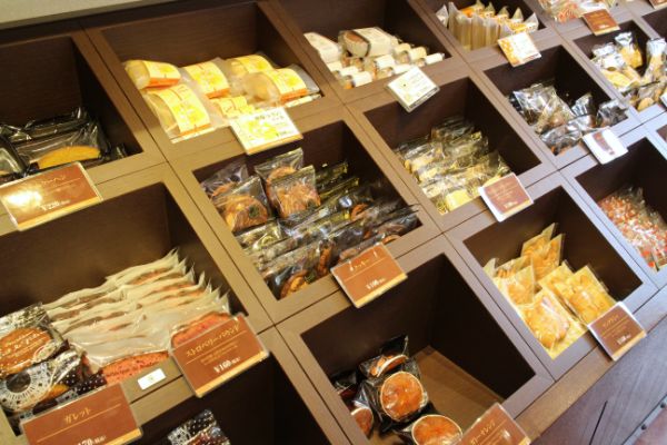 宇都宮 ケーキ屋さんでフルーツたっぷり天然氷のかき氷を パティスリーこじま リビング栃木web