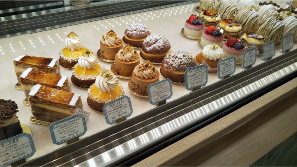 令和になって出会った一番美味しいケーキ 本山 プラス オ ソレイユ のサヴァラン リビング名古屋web