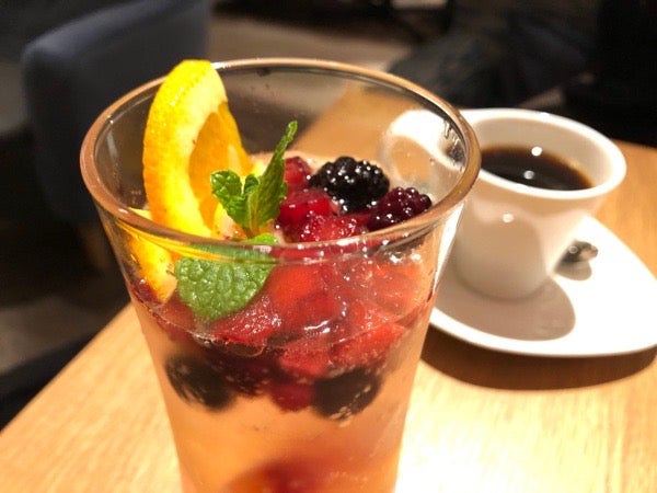 岡山初上陸 むさしの森珈琲 口に入れた瞬間溶ろけるフワフワのパンケーキ 岡山市北区 リビング岡山web