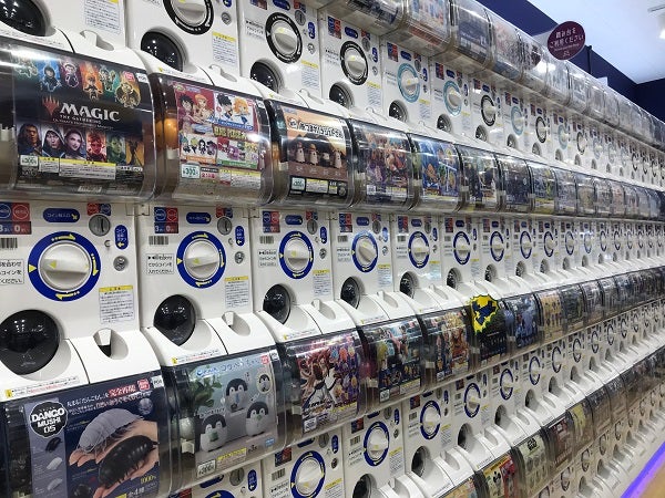 ガチャろうぜ 北海道最大級 カプセルトイ専門店 C Pla狸小路店 リビング札幌web