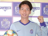 サンフレッチェ広島 ボランチやシャドーで全試合出場中の川辺 駿選手 リビング広島web
