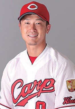 今期引退 元カープ 上本崇司選手ユニフォーム 上本・土生サイン入り S