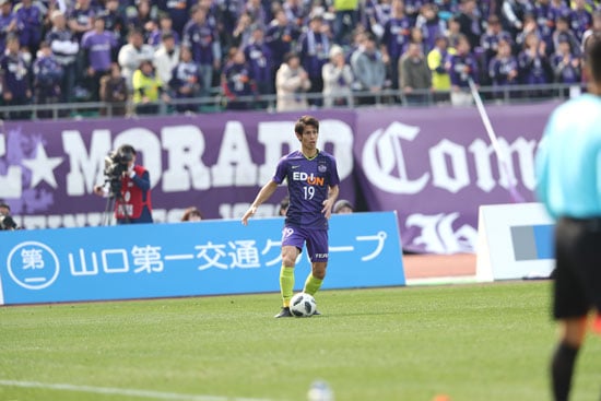 サンフレッチェ広島 2度の悲劇を乗り越えて 快進撃に貢献 佐々木 翔選手 リビング広島web