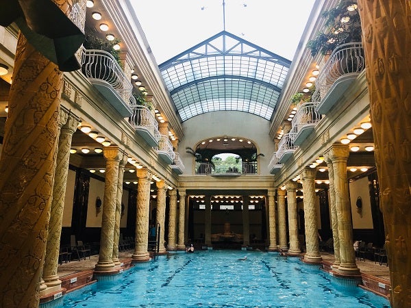 鹿児島 姶良市 温泉大国のハンガリー人も驚いた 謎の無人温泉 滝の湯 リビングかごしまweb