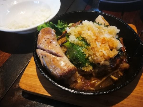 贅沢トッピングもおすすめ ランチ 柏の葉t Siteのザ ミートダッチ リビングかしわweb