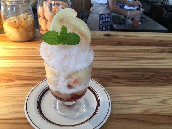 神戸・六甲の新店「カフェ キリム」はこだわりの自家製スイーツが 