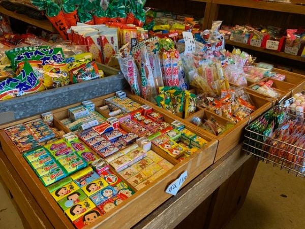 タイムスリップ！？昔懐かしい駄菓子屋＠駄菓子屋 蛍 | リビングえひめWeb