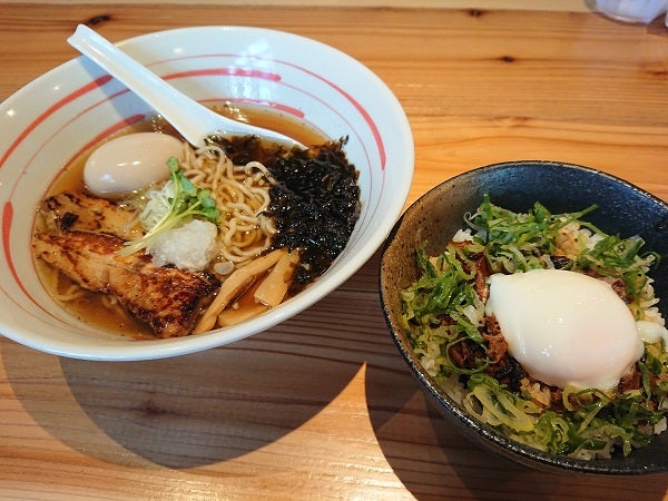 東温市のあのラーメンが松山市でも食べられる＠『中華そば芯せかい椿店