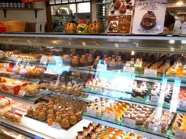 クリスマス目前！冬のご褒美ケーキ特集「みんなが行ってるケーキ屋さん」＠松山市 | リビングえひめWeb