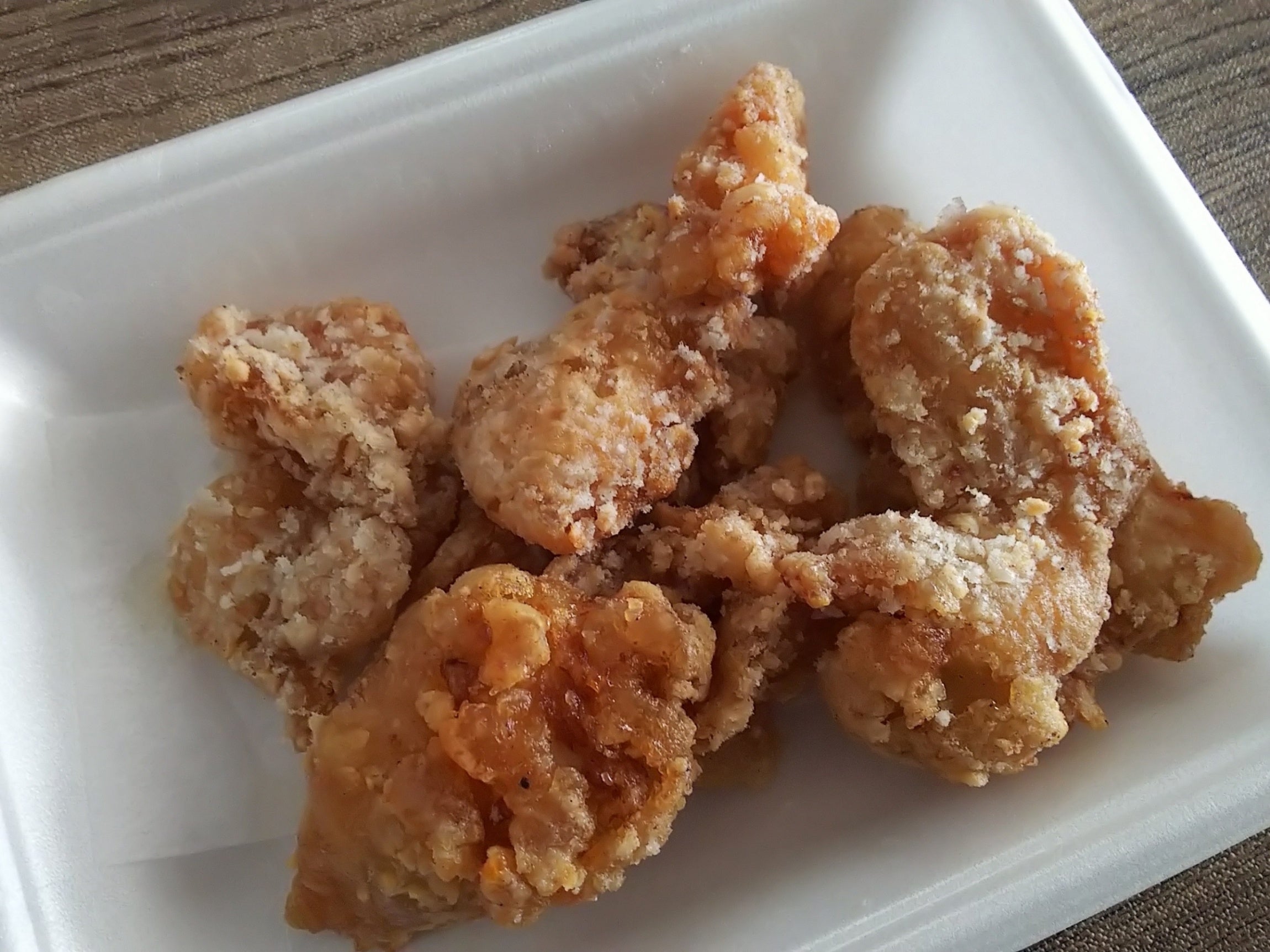 イチオシは【ワニの唐揚げ】!？珍しいお肉にびっくり「肉のささき