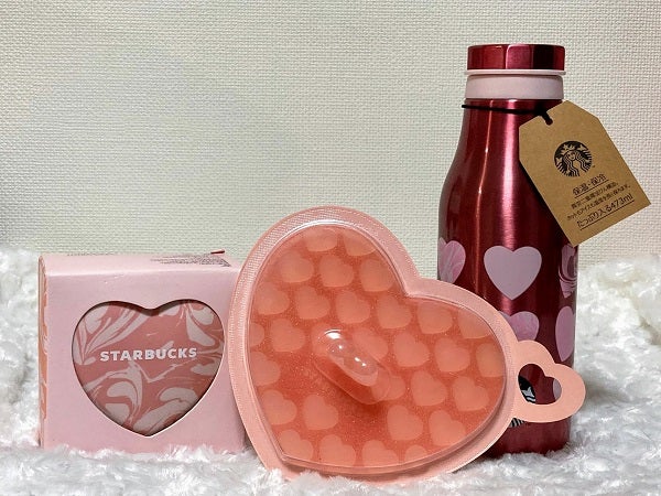 バレンタイン「新作チョコレートフラぺ」カスタム＆ピンクハートが