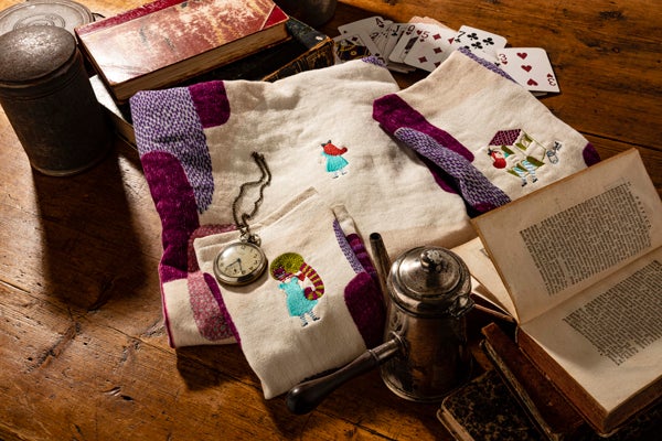 まるで絵本 パッケージにもこだわった刺繍タオルが可愛い リビングえひめweb