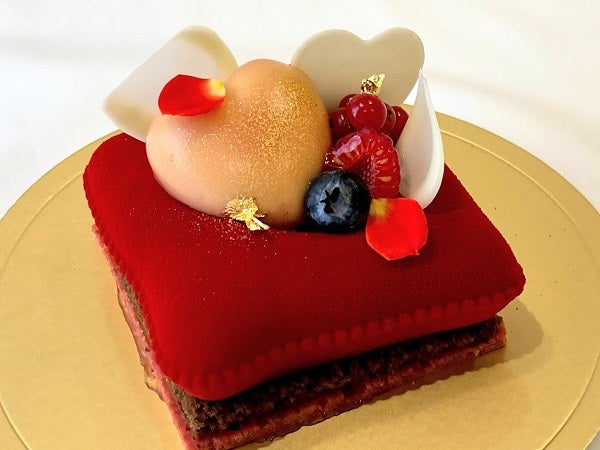 バレンタインはエキナカエキュート 品川編 アトリエうかいの真っ赤なムースケーキ リビング東京web