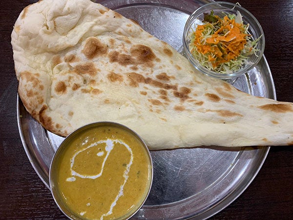 春日市 焼き立てのカリカリもちもちのナンが旨い カレー食堂 ソエタ リビングふくおか 北九州web