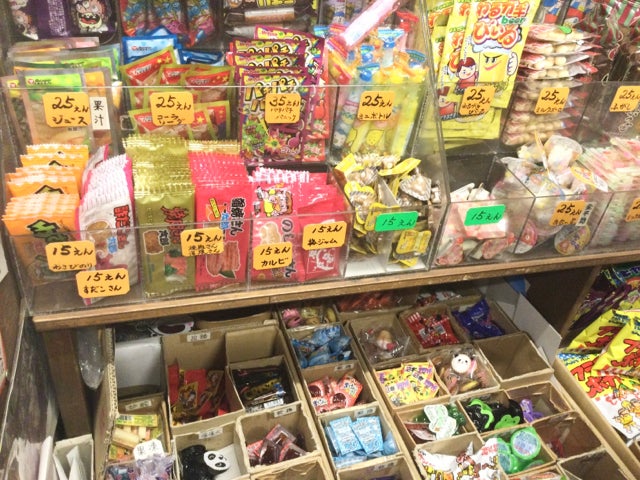 清澄白河】駄菓子に子どもが大興奮！江戸みやげ屋たかはし | リビング