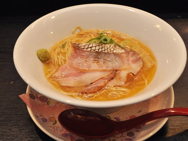 広島のラーメン特集 寿司職人が本気で手掛ける すし久 珠玉のスープがスゴイ リビング広島web