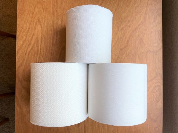 無印から5倍巻きトイレットペーパーが登場 どれくらい長持ち 質感は 普通のトイペと比較してみた ニュースコラム リビングくらしナビ