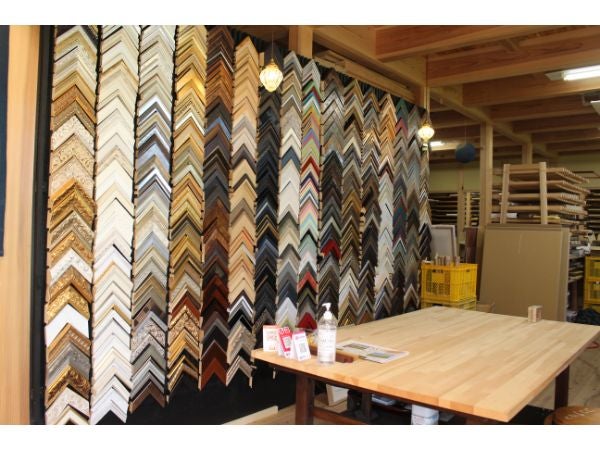 オーダーメイドの額縁屋さん「額師風雅」@松前町 | リビングえひめWeb オーダーメイドの額縁屋さん「額師風雅」@松前町 | リビングえひめWeb
