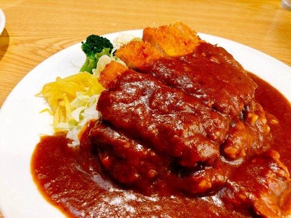 熱海市 昭和22年創業 老舗でいただくカツカレー リビング静岡web