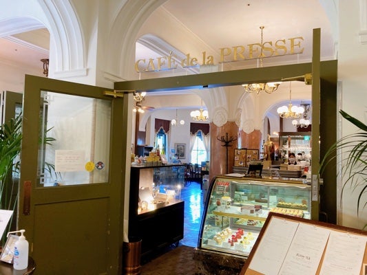 歴史的建造物の素敵なカフェ カフェ ドゥ ラ プレス 日本大通り リビング横浜web