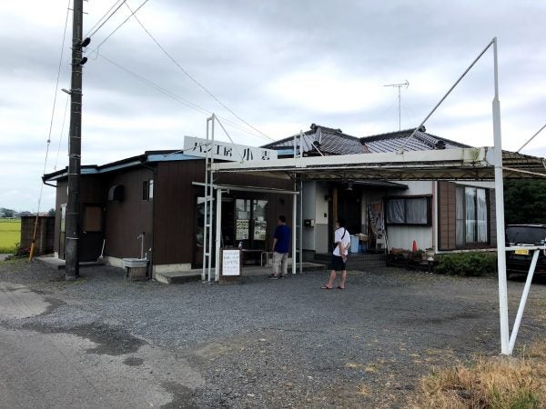 真岡市】田んぼに行列？オール１１０円「パン工房 小麦」へ行ってみた