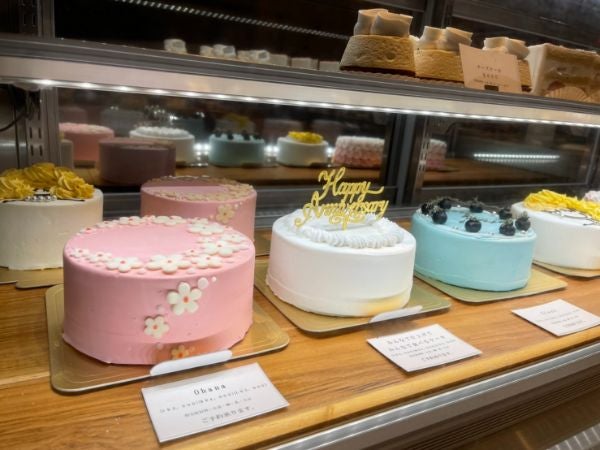 リピートです 可愛すぎるデコレーションケーキ 洋菓子店slow 東区 リビング名古屋web