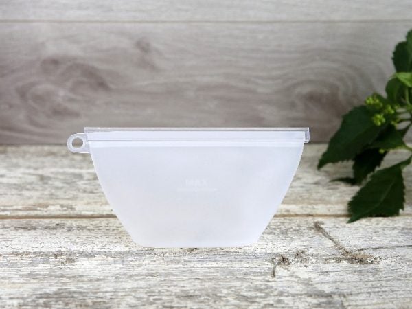 ダイソー 繰り返し使える シリコーン保存袋 が便利すぎる 活用レシピも紹介 ニュースコラム リビングくらしナビ