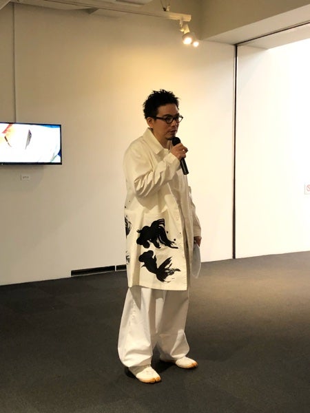 上野の森美術館】まるで本物の金魚！ 深堀隆介展「金魚鉢、地球鉢