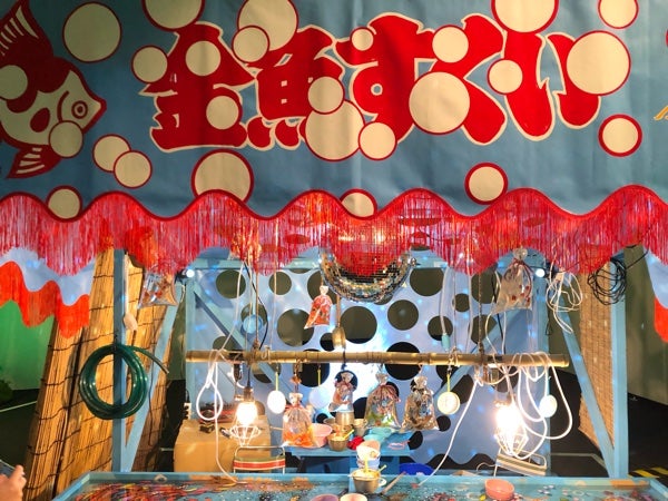 上野の森美術館】まるで本物の金魚！ 深堀隆介展「金魚鉢、地球鉢